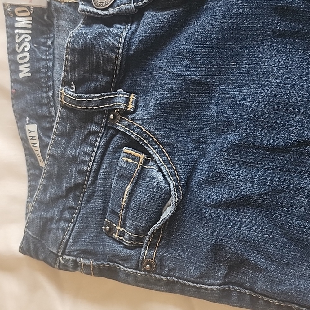 Jeans - Picture 3 of 4